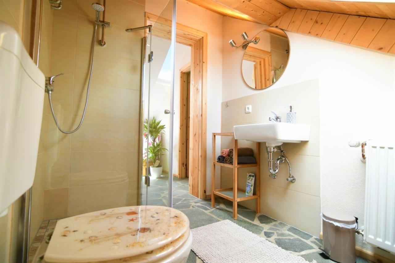 Ferienhaus Eifelrose ซิมเมอร์อาท ภายนอก รูปภาพ